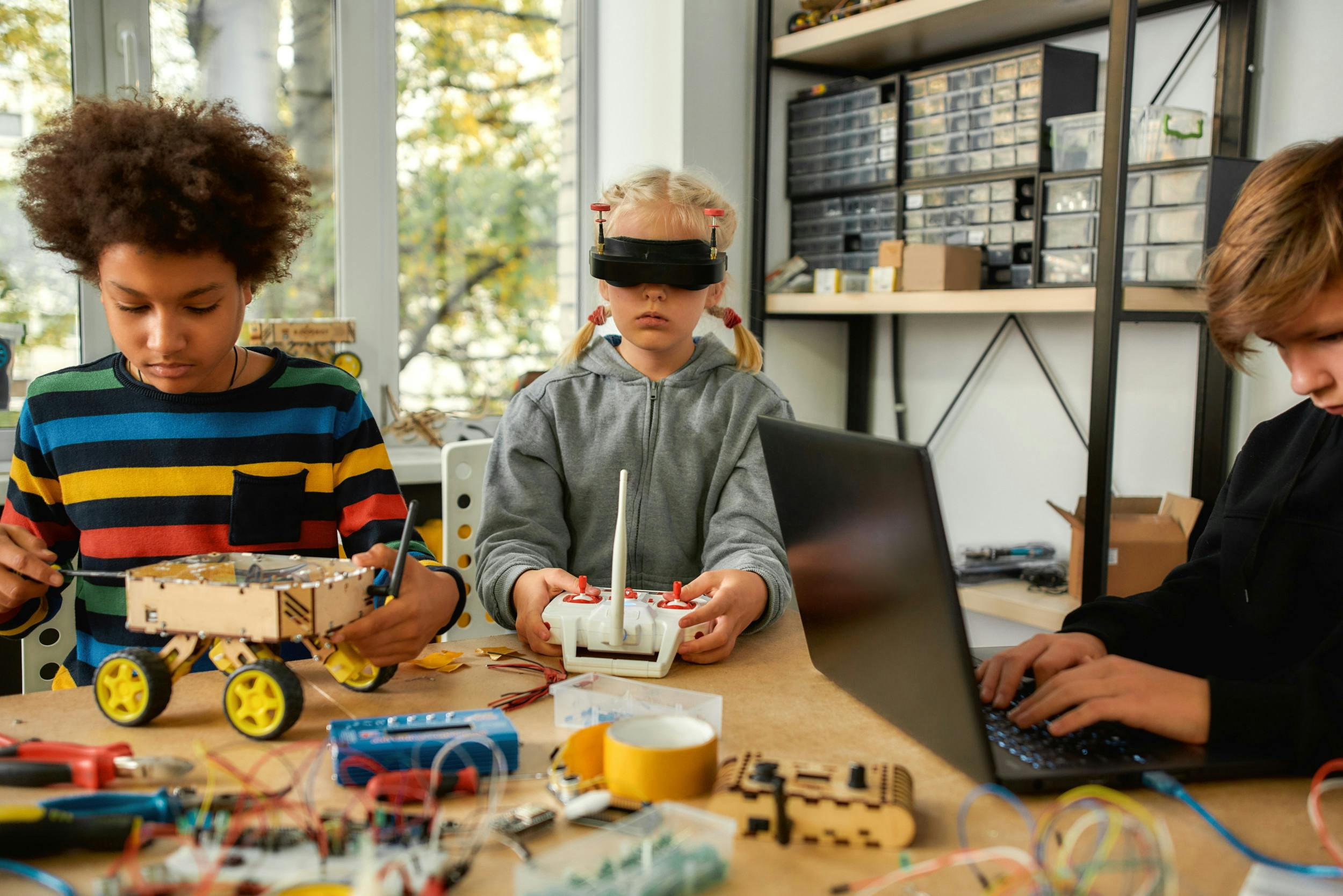 The Young Inventor Challenge: Illuminating the STEM Brilliance of Tomorrow's Toy Architects